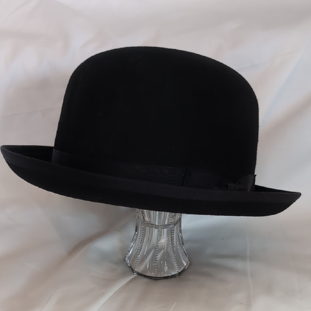Elegant Black Bowler Hat for Men From Bee Hats